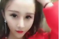 国外小姐姐整容失败,美丽代价与警示